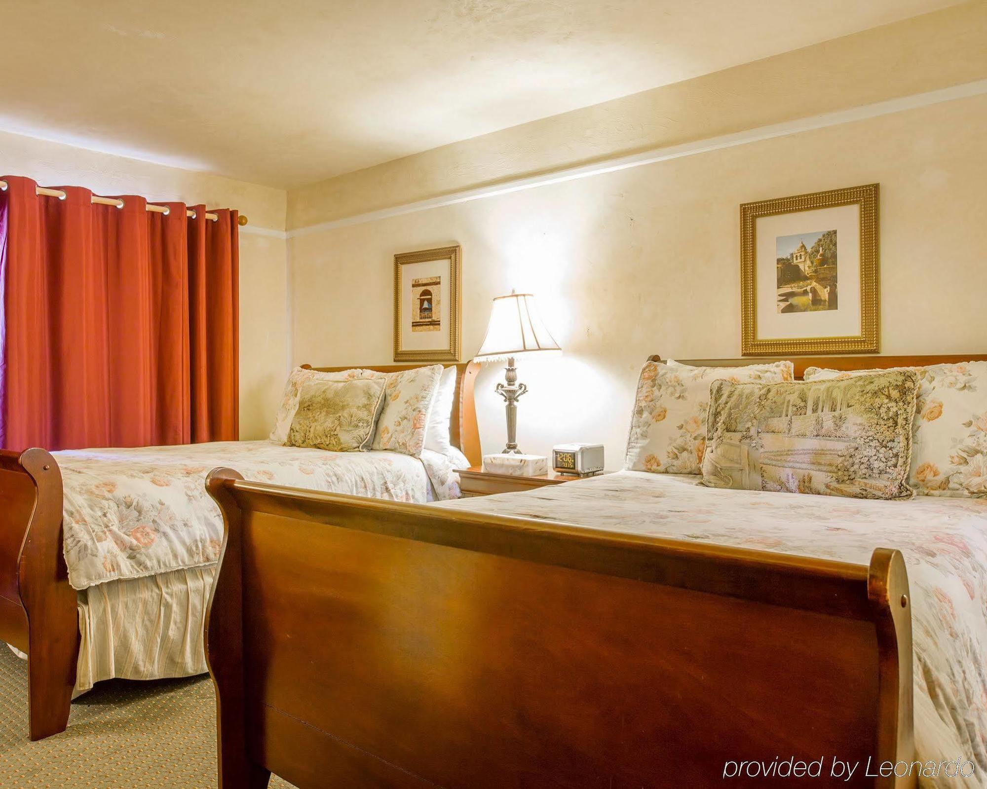 Clarion Collection Carmel Oaks Inn Екстер'єр фото