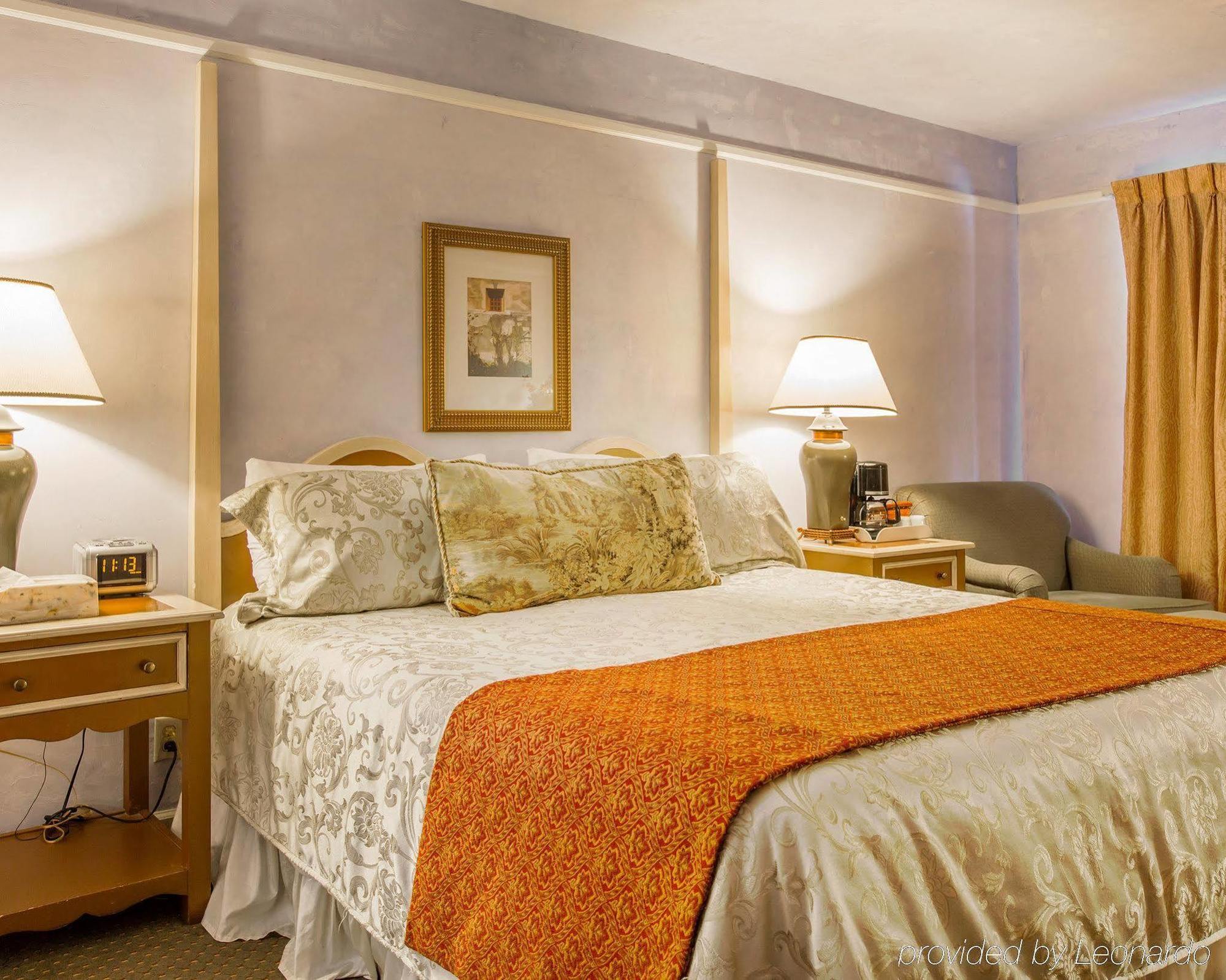 Clarion Collection Carmel Oaks Inn Екстер'єр фото